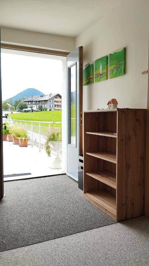 Ferienwohnung für 9 Personen, mit Balkon und Terrasse sowie Ausblick in Lingenau - 2