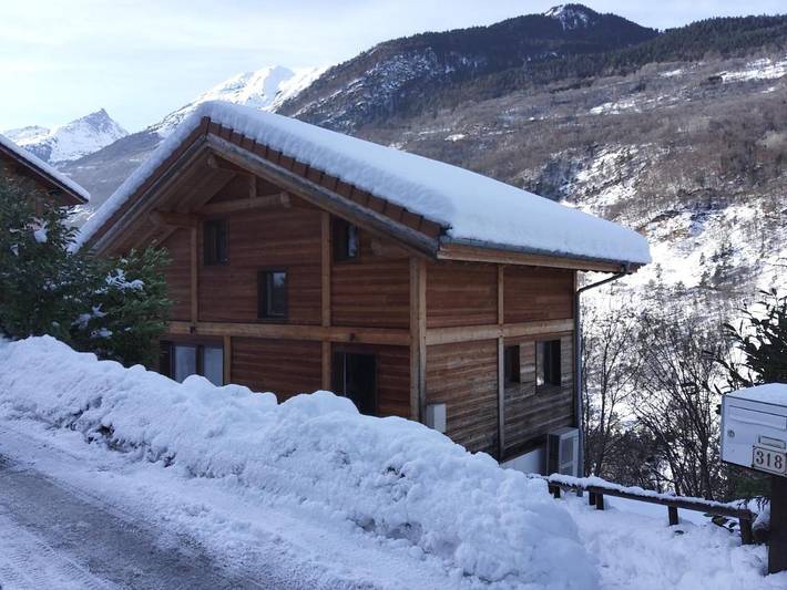 Gîte pour 4 personnes, avec jardin et vue à Villarlurin