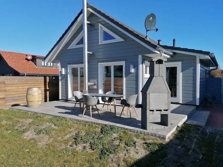 Vakantiehuis voor 6 personen, with whirlpool and sauna as well as tuin in Grömitz