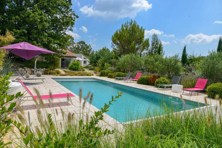 Villa for 10 people, with terrace and pool as well as garden - 1