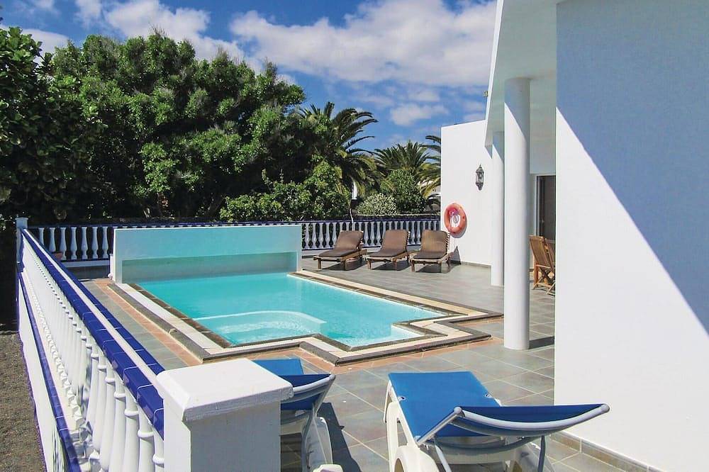 Hermosa casa en Puerto Calero in Puerto Calero, Yaiza