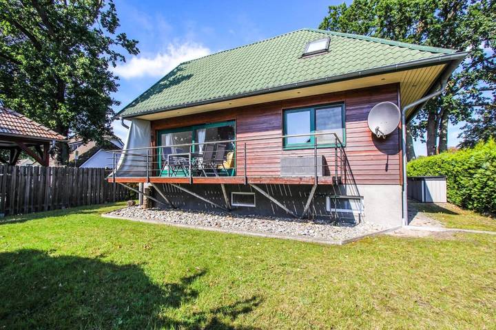 Vakantiehuis voor 4 personen, with balkon and tuin as well as sauna in Darß