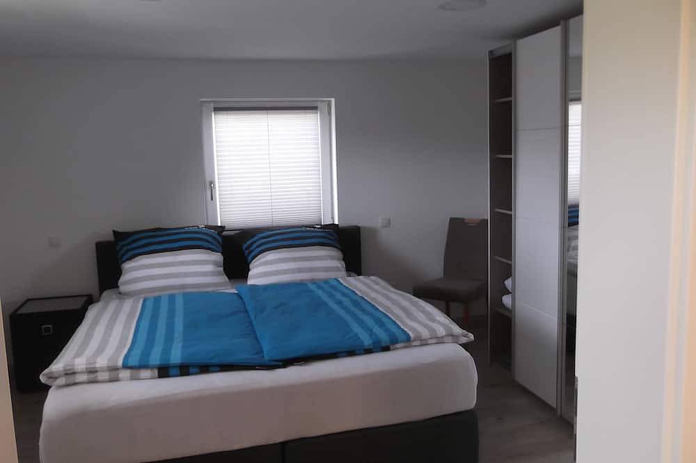 Ganze Wohnung, Zentral gelegene, grosszügige, neue Ferienwohnung mit Blick auf den Silberberg in Bodenmais, Ostbayern