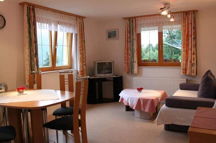 Ganze Wohnung, Große Ferienwohnung (2-4 Personen) - Haus Nigsch in Sonntag, Bezirk Bludenz