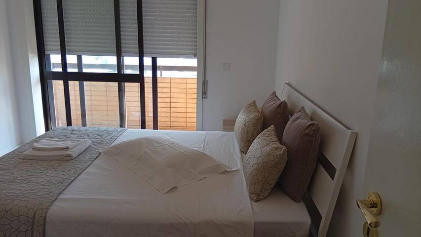 Gîte pour 8 personnes, avec piscine ainsi que balcon et vue dans Vila Chã - 4