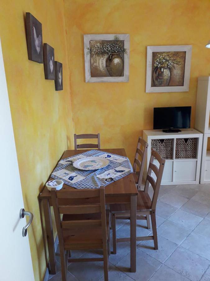 Gîte pour 2 personnes, avec vue et terrasse, animaux acceptés à Sarzana - 2