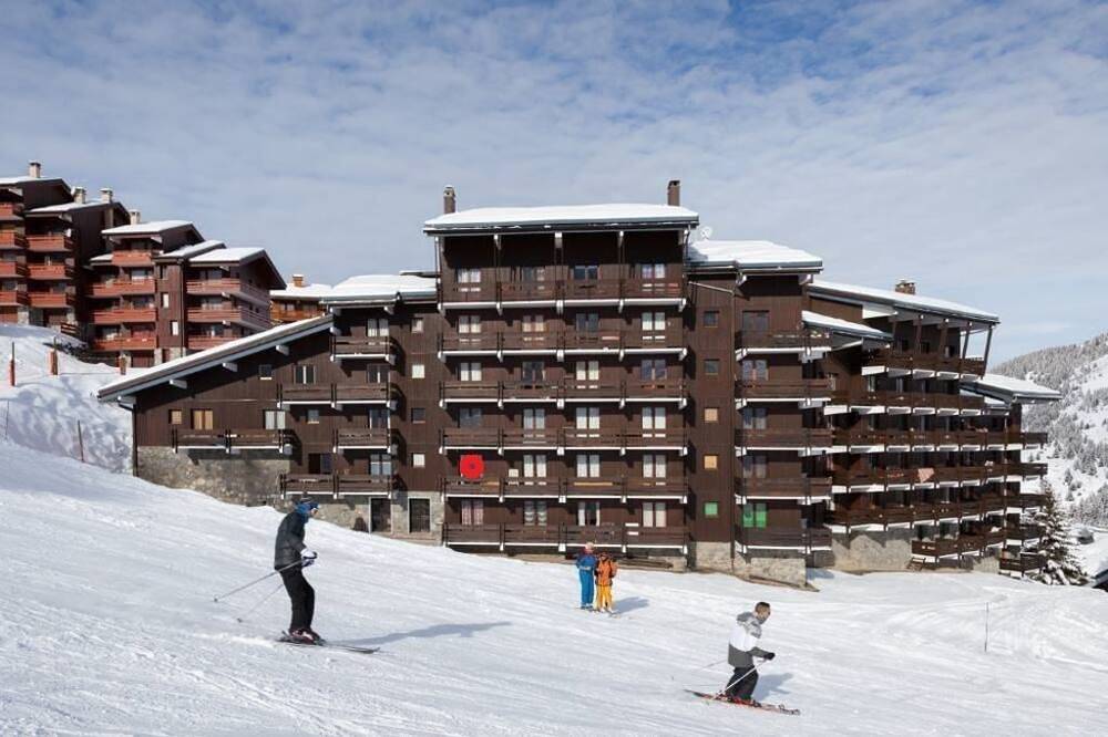 Entire apartment, Meribel-Mottaret Apartment Ski in ski out 1800m balcony south mountain view in Méribel-Mottaret, Les Allues