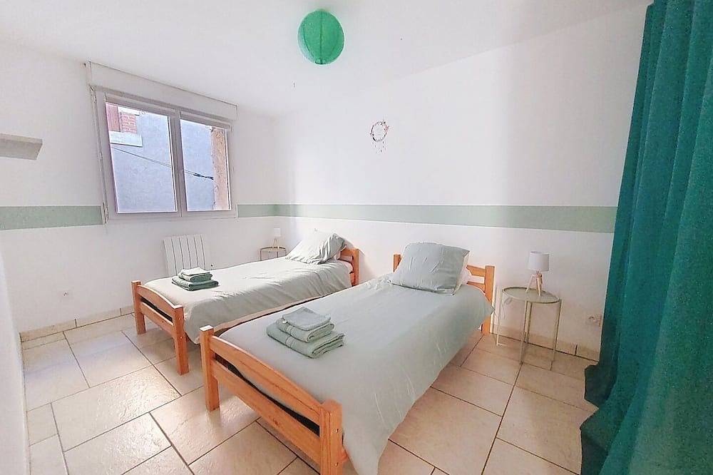 \"Le 34° sud\" - 2-bedroom house with jacuzzi. in Thézan-lès-Béziers, Region de Béziers