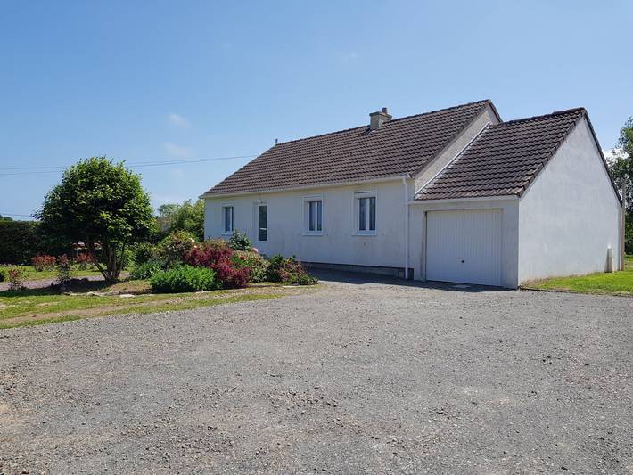 Gîte pour 10 personnes, avec terrasse et jardin