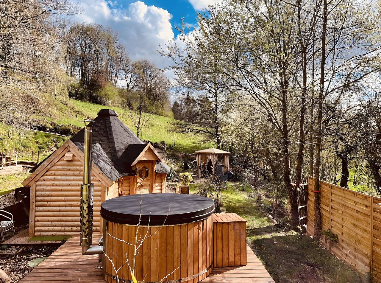 Cabane Kota Désiré avec bain nordique in Saint-Dié-des-Vosges