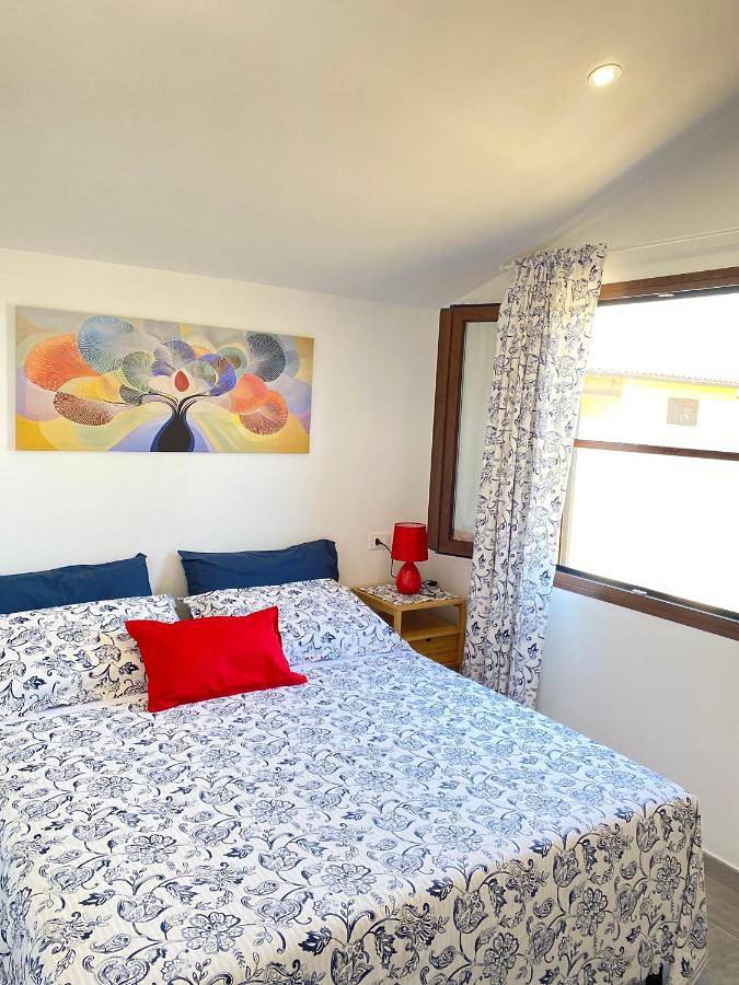 Appartamento per 4 persone, con giardino e panorama in Porto Badino