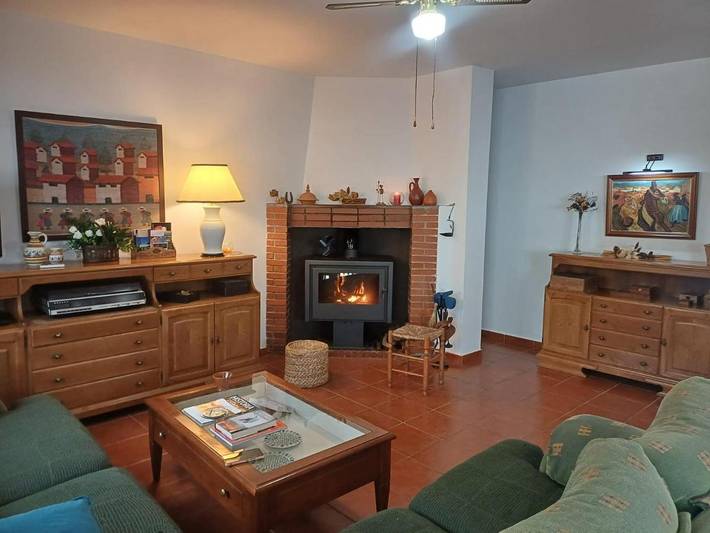 Casa rural para 4 personas, con Balcón y Terraza además de Jardín y Piscina en Picón - 2