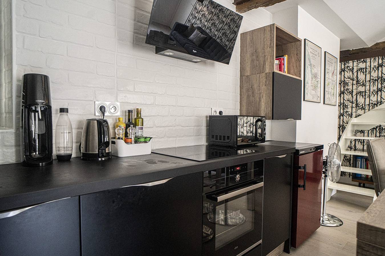 Appartement entier, Confortable et lumineux de 50 m² à Paris 10ème. in Paris 10e Arrondissement, Paris