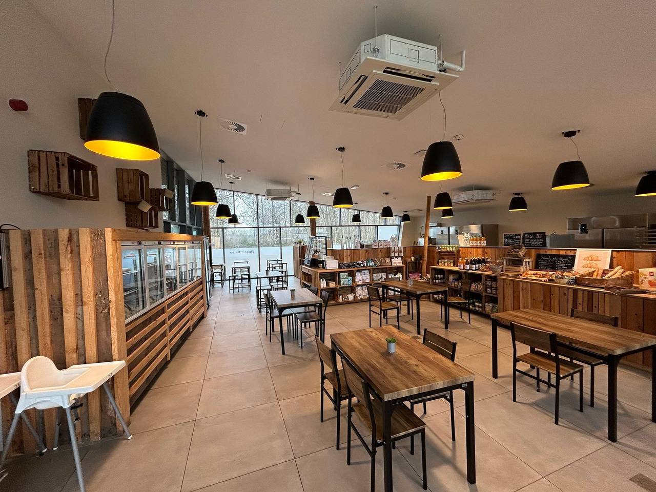 Manoir de luxe au bord du lac par Belvilla in Hainaut