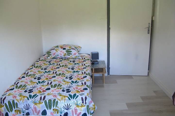 Gîte pour 5 personnes, avec jardin à Sarrians - 3