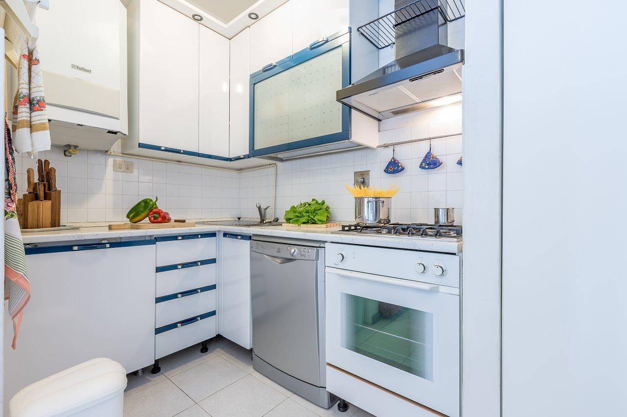 Ganze Wohnung, Mare 7 250m From Sea in Marina di Massa, Massa