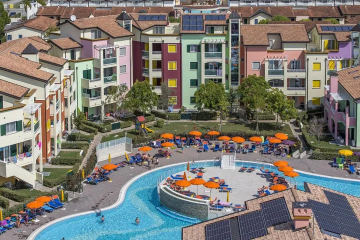 Appartamento vacanze per 5 persone, con piscina e balcone - 1