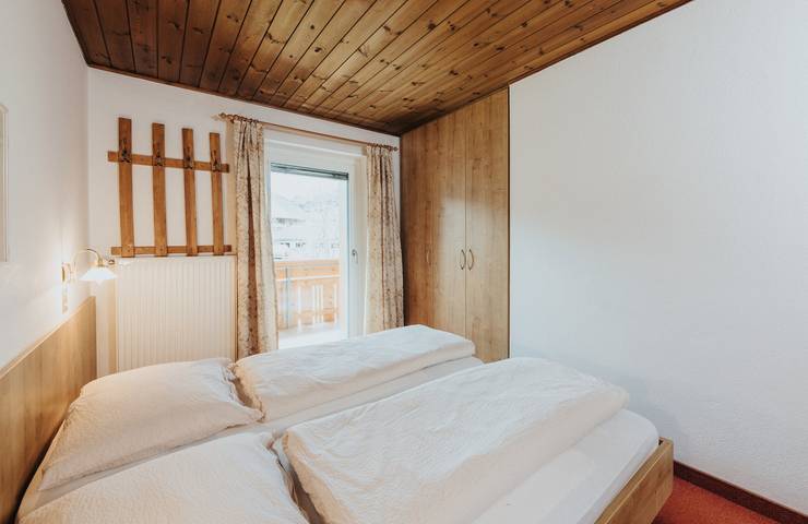 Entire apartment, Apartment 'Unterhauserhof B' with Mountain View, Wi-Fi, Balcony & Garden in Olang, Eastern Dolomites