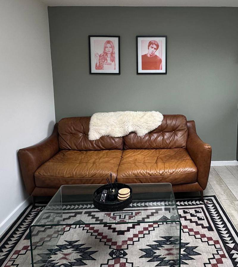 Entire apartment, Two-Bedroom Apartment in Arbury Ward, Cambridge