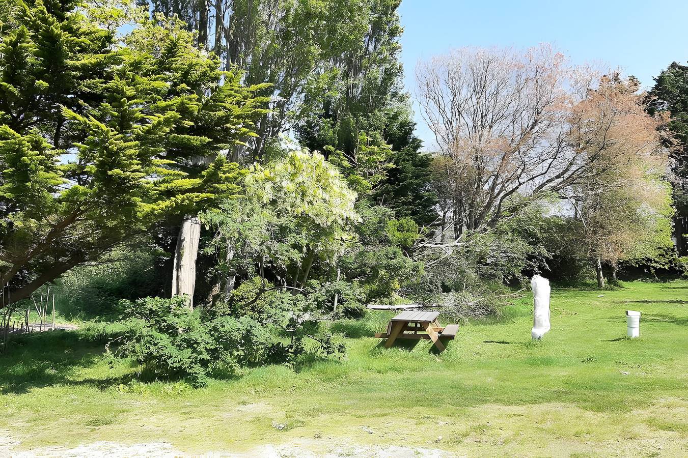 Ganze Wohnung, Apartment 'Tric'horn' mit Gemeinschaftsgarten und Balkon in Plouescat, Côte des Légendes