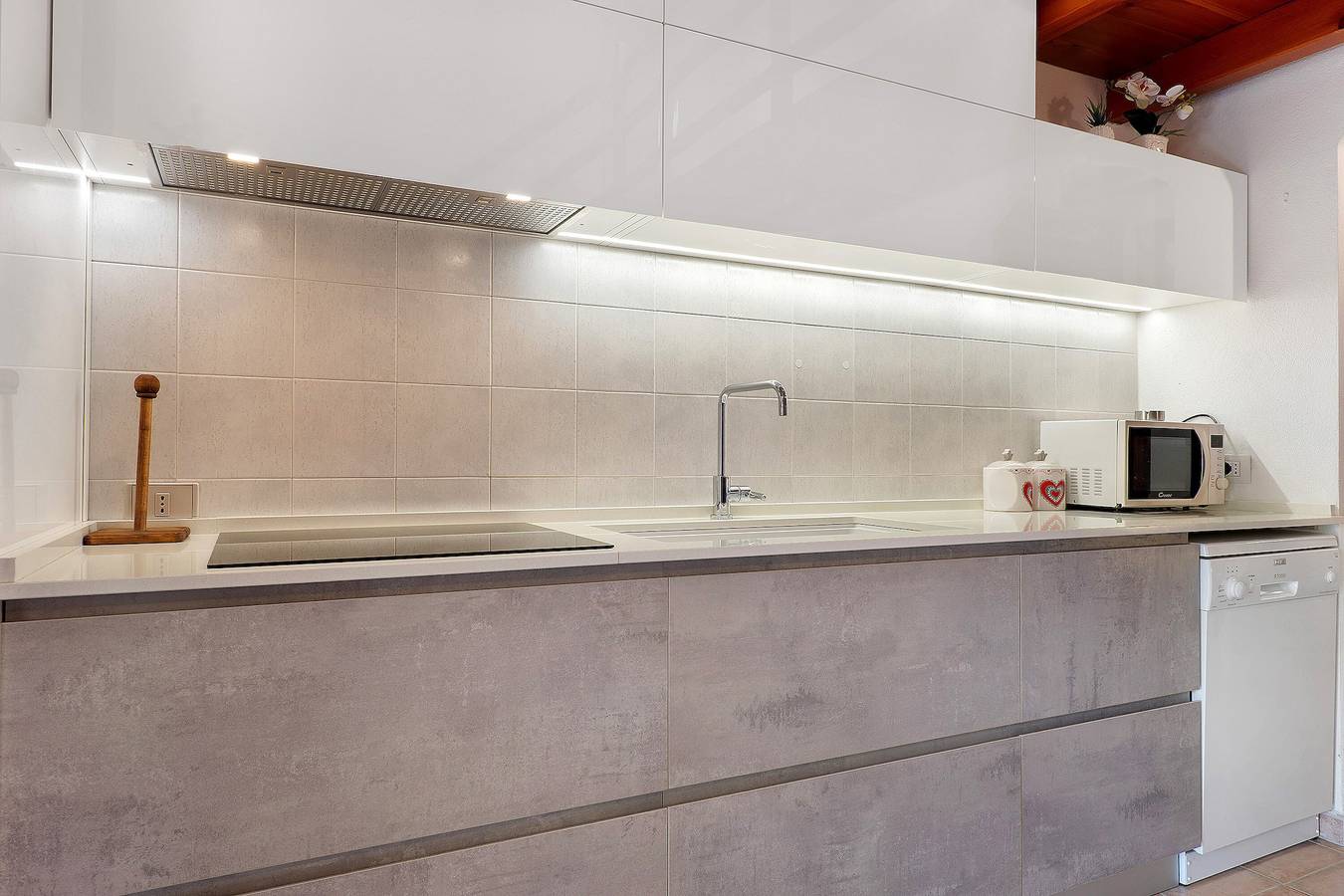 Appartement entier, Bilo Lu Impostu avec véranda et climatisation in Case Peschiera-Lu Fraili, San Teodoro