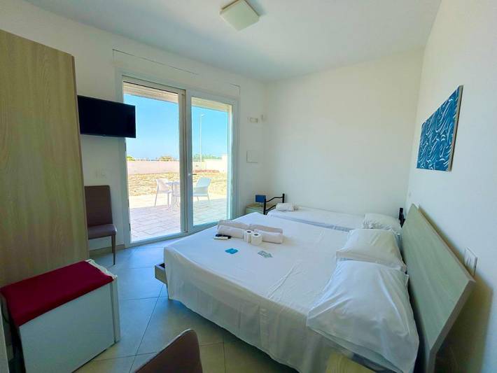 B&b per 3 persone, con giardino e panorama nonché terrazza, con animali domestici a Torre Pali