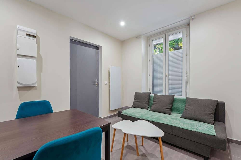 Apartamento entero, Budget apart city centre with parking in Charleville-Mézières, Ardenas