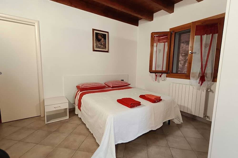 Ganze Wohnung, Studio-Apartment „Zone“ in Marone, Gemeinde Marone