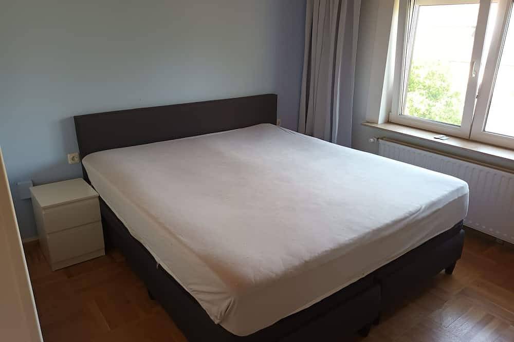 Ganze Wohnung, 3 Zimmer 1. Og 100qm in Tangstedt, Kreis Stormarn
