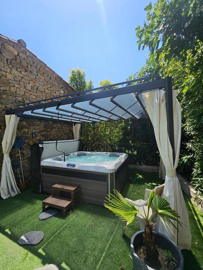 Gîte pour 4 personnes, avec jardin et vue à Saint-Paul-la-Coste - 2