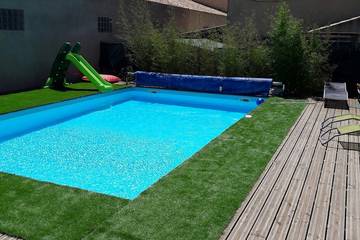 Gîte pour 8 personnes, avec terrasse et jacuzzi à Ceyras