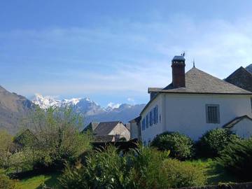 Gîte pour 8 personnes, avec jardin et vue, adapté aux familles à Gère-Bélesten