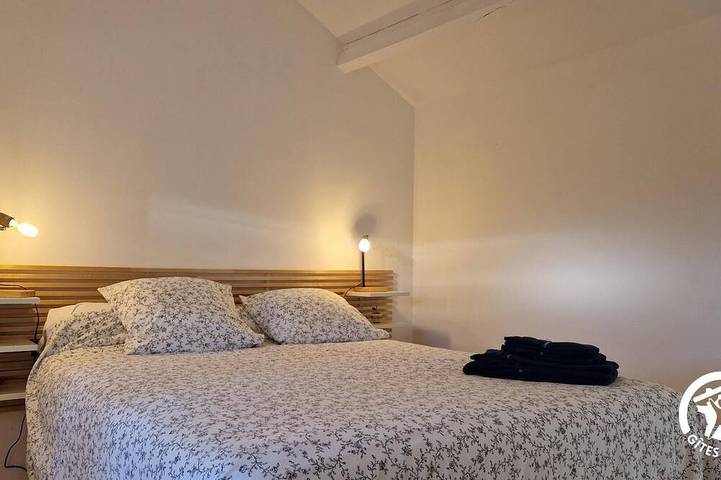 Location de vacances pour 6 personnes, avec jardin à Vaour - 3