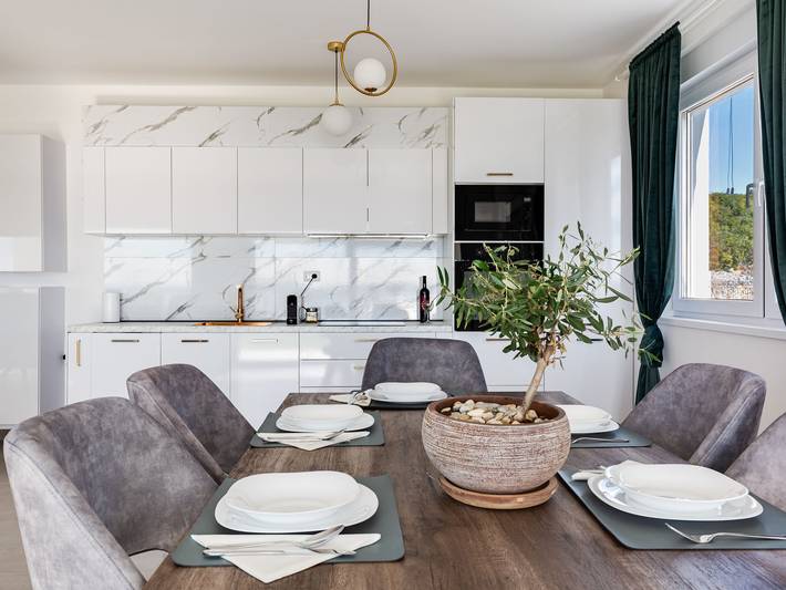 Ferienhaus für 6 Personen, mit Terrasse und Garten in Maslenica - 4