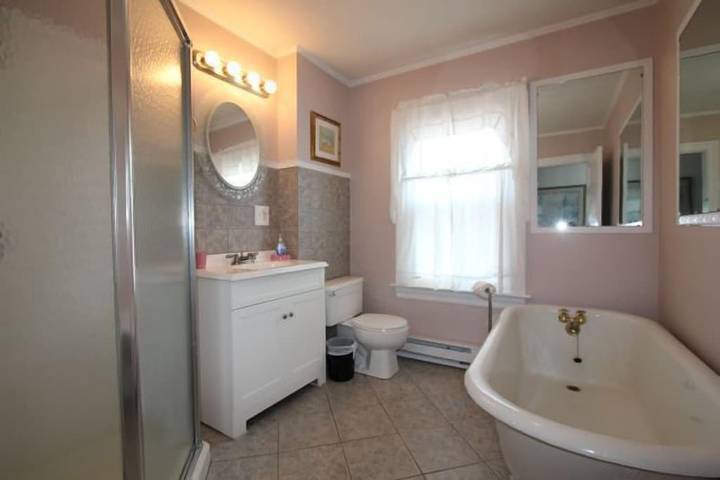 Vacation house for 18 people, with balcony in Jersey Shore