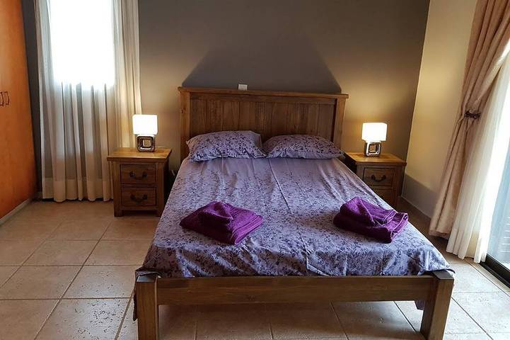 Atemberaubende, stilvolle und geräumige Villa mit 3 Schlafzimmern mit eigenem Pool in Südzypern