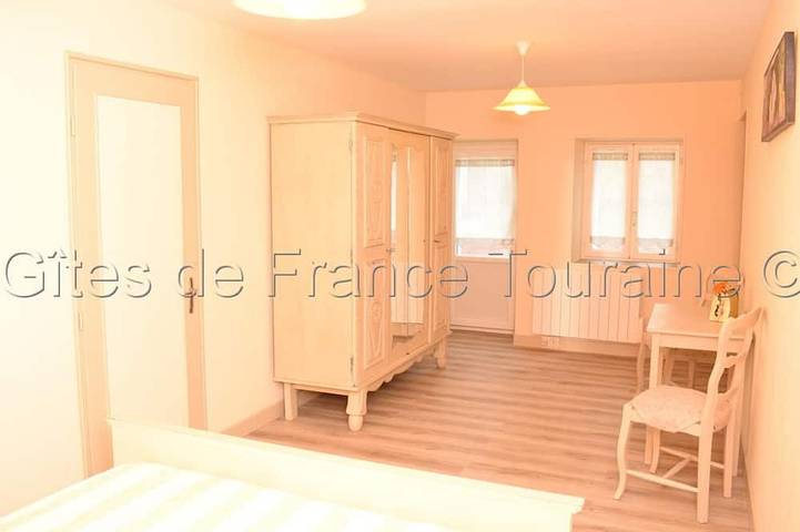 Gîte pour 5 personnes, avec jardin à La Tour-Saint-Gelin - 3