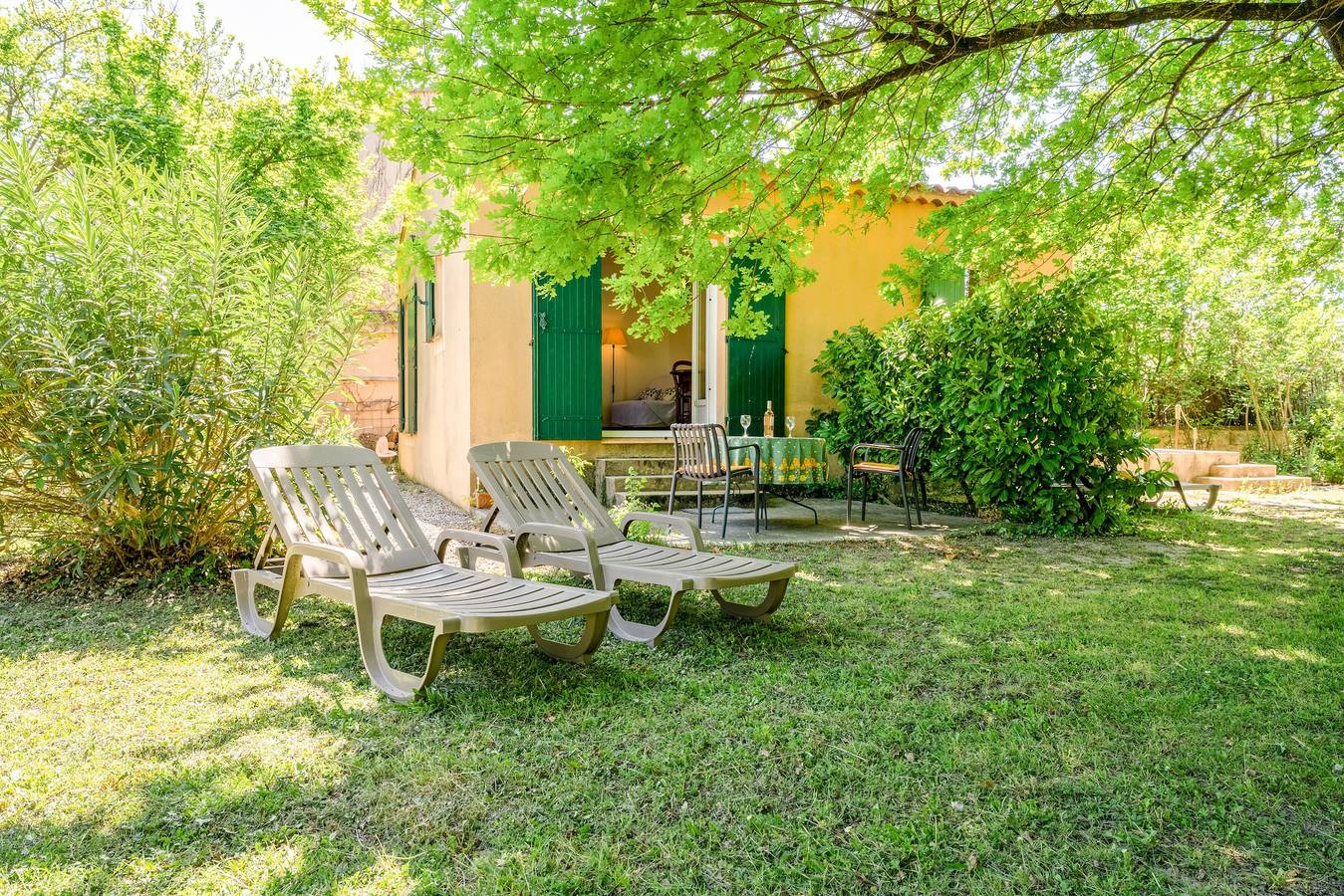 Maison de vacances 'La Loutre' avec jardin partagé, Wi-Fi et climatisation in L'Isle-sur-la-Sorgue, Vaucluse