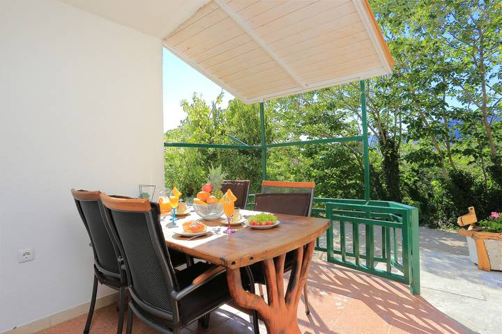 Ferienhaus für 4 Personen, mit Balkon/Terrasse an der Makarska Riviera