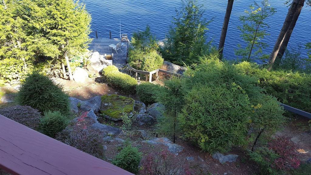 Waterfront Winnipesaukee Lake House mit Dock, Deck und Aussicht in Moultonborough, Lake Winnipesaukee