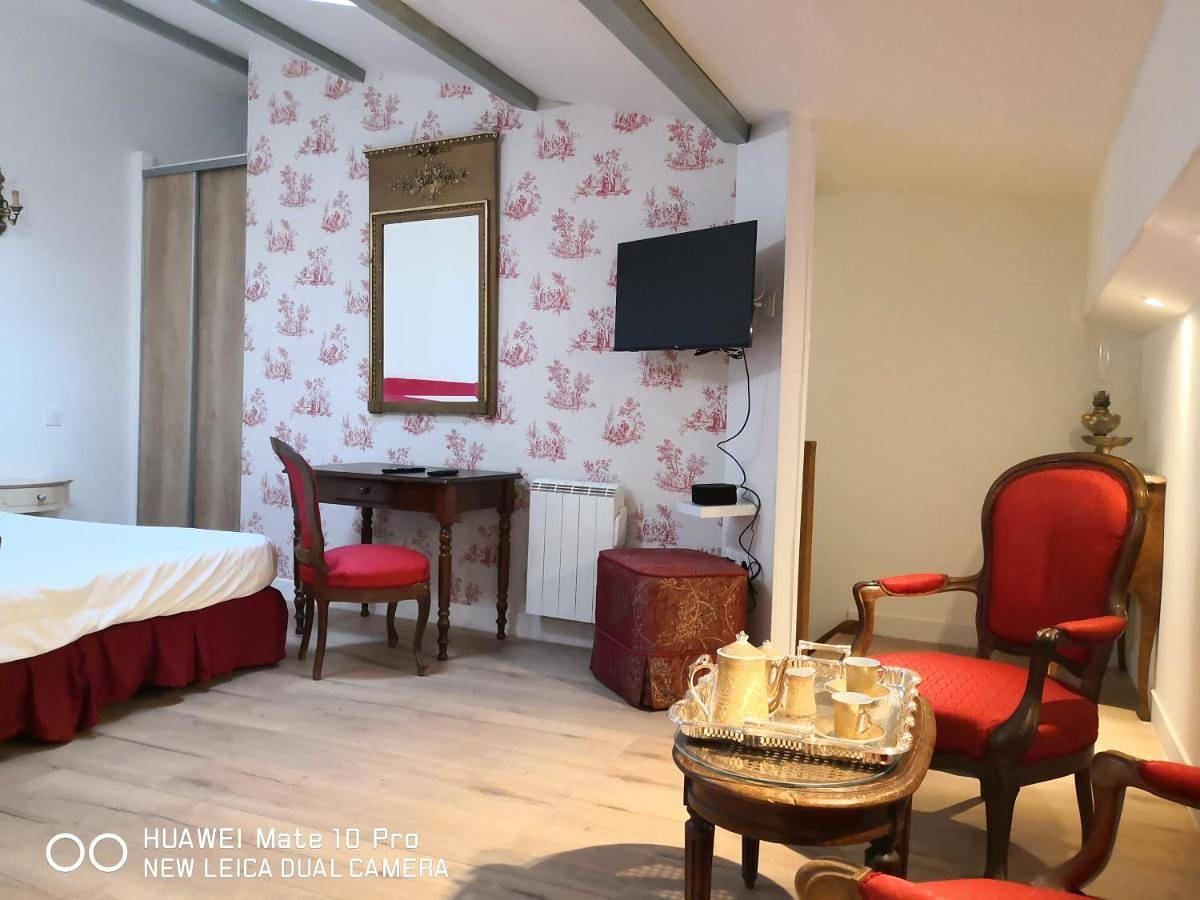 Hotel Le Saint Laurent in Saint-Laurent-des-Arbres, Région de Nîmes