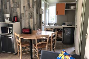 Maison de campagne pour 4 personnes, avec jardin, animaux acceptés à La Suze-sur-Sarthe