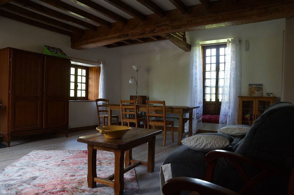 Gîte 2 à 4 personnes avec étang près de Caen in Préaux-Bocage, Région de Caen