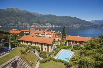 Ferienwohnung für 3 Personen, mit Seeblick und Terrasse sowie Pool, mit Haustier in Maccagno con Pino e Veddasca