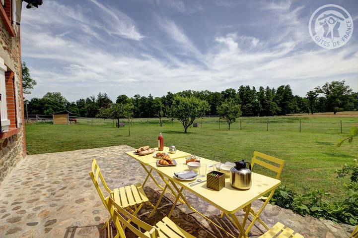 Chambre d’hôte pour 2 personnes, avec jardin dans la Loire - 2