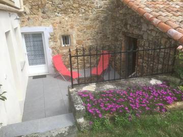 Gîte pour 6 personnes, avec jardin à Saint-Florent-sur-Auzonnet