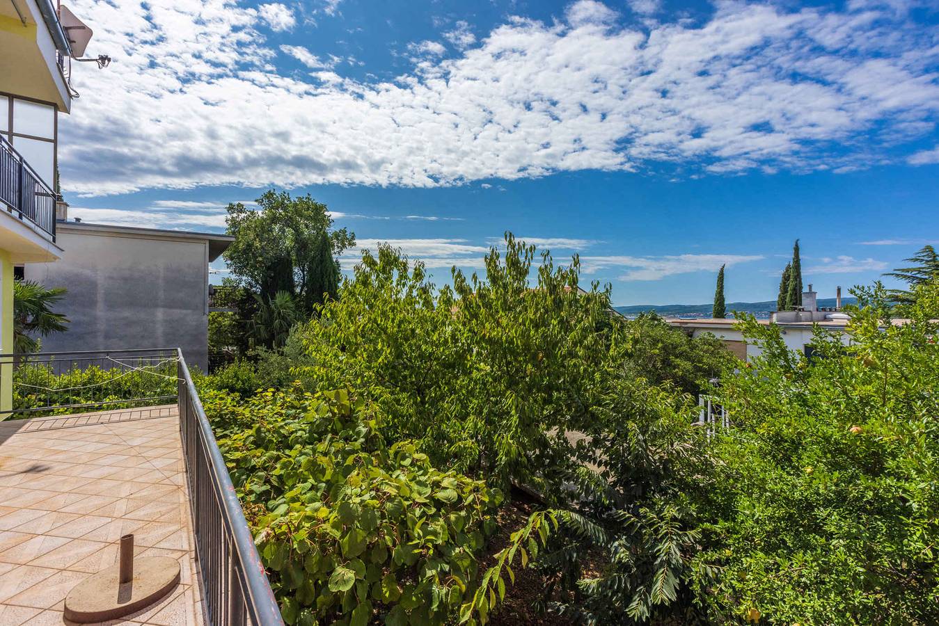 Entire holiday apartment, Holiday apartment mit Klimaanlage und Terrasse in Strandnähe  in Crikvenica, Primorje-Gorski Kotar