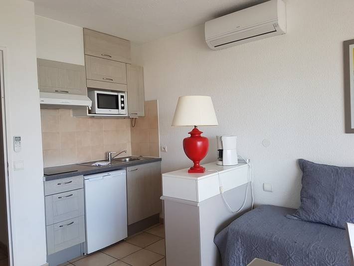 Gîte pour 4 personnes, avec balcon dans Plage Veillat Saint Raphael - 2