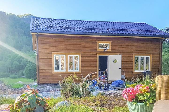 Ferienhaus für 9 Personen, mit Garten