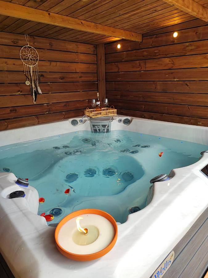 Location de vacances pour 3 personnes, avec jacuzzi et sauna ainsi que piscine et jardin à Grez-Doiceau - 4